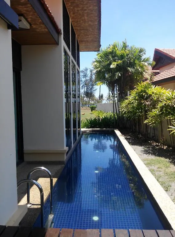 Sabah Beach Villas & Suites Kota Kinabalu Resort