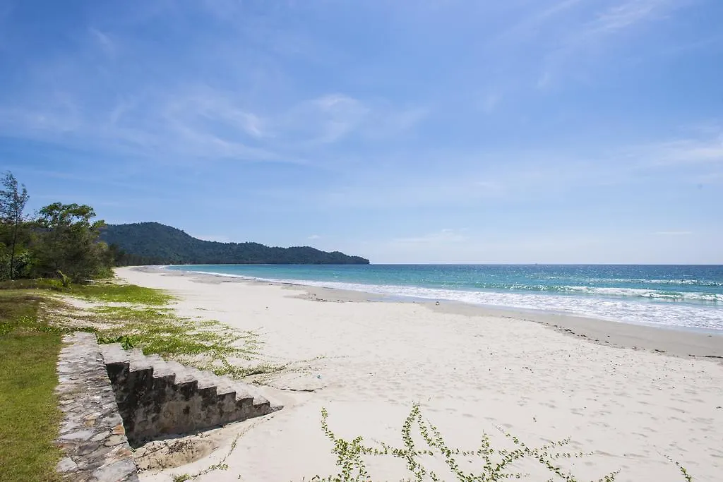 Resort Sabah Beach Villas & Suites Kota Kinabalu